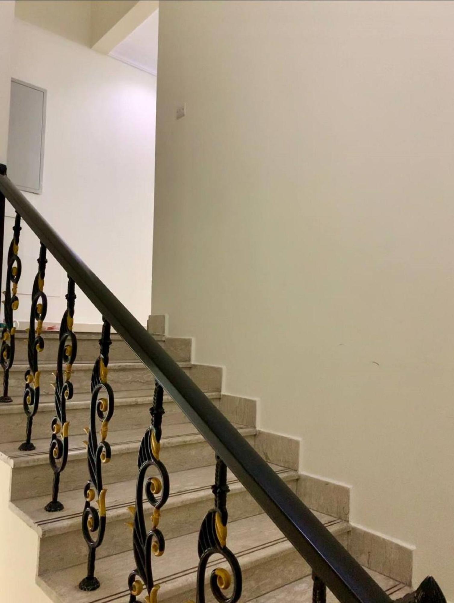 In House - Luxury For Seven People Guest house